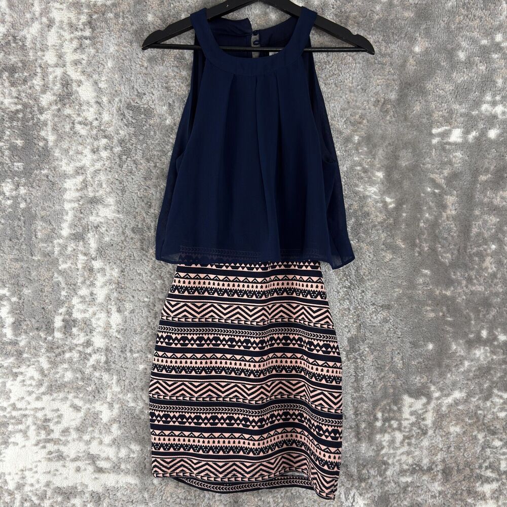 Emerald Sundae Size M Geometric Striped Cutout Sleeveless Mini Sheath Dress Navy